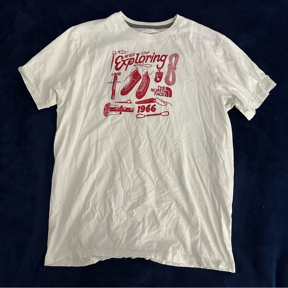 North Face Never Stop Exploring Tee, EUC